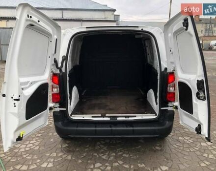 Белый Опель Combo Cargo, объемом двигателя 1.5 л и пробегом 126 тыс. км за 13000 $, фото 5 на Automoto.ua