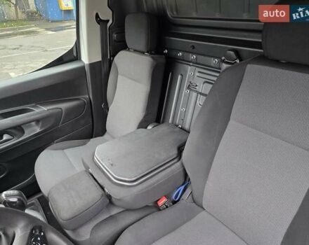 Белый Опель Combo Cargo, объемом двигателя 1.5 л и пробегом 92 тыс. км за 15900 $, фото 23 на Automoto.ua