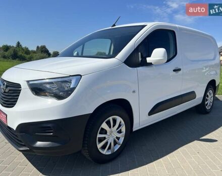 Белый Опель Combo Cargo, объемом двигателя 1.5 л и пробегом 98 тыс. км за 13999 $, фото 4 на Automoto.ua