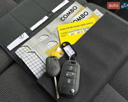 Белый Опель Combo Cargo, объемом двигателя 1.5 л и пробегом 92 тыс. км за 15900 $, фото 7 на Automoto.ua