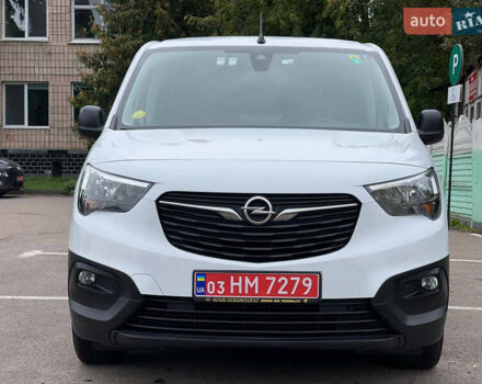 Белый Опель Combo Cargo, объемом двигателя 1.5 л и пробегом 230 тыс. км за 11800 $, фото 4 на Automoto.ua