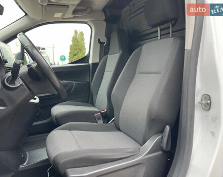 Белый Опель Combo Cargo, объемом двигателя 1.5 л и пробегом 230 тыс. км за 11800 $, фото 19 на Automoto.ua