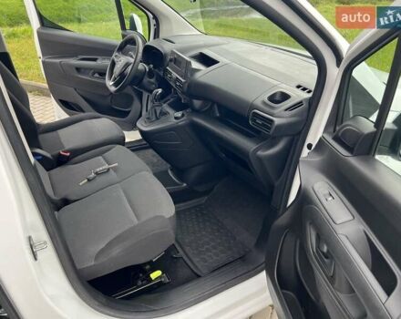 Білий Опель Combo Cargo, об'ємом двигуна 1.5 л та пробігом 60 тис. км за 13999 $, фото 10 на Automoto.ua