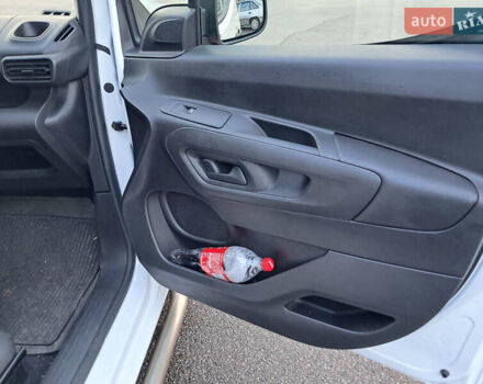 Опель Combo Cargo 2022 в Гадяче на Automoto.ua Белый Опель Combo Cargo, объемом двигателя 1.5 л и пробегом 120 тыс. км за 15750 $, фото 19 на Automoto.ua