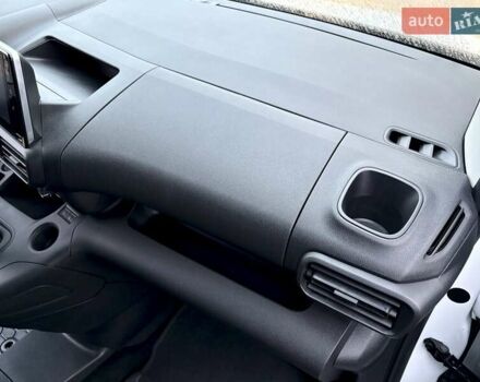 Опель Combo Cargo 2022 в Ковель на Automoto.ua Белый Опель Combo Cargo, объемом двигателя 1.5 л и пробегом 96 тыс. км за 21500 $, фото 26 на Automoto.ua