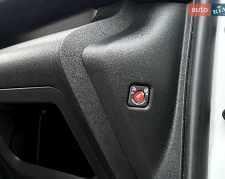 Білий Опель Combo Cargo, об'ємом двигуна 1.5 л та пробігом 96 тис. км за 21000 $, фото 41 на Automoto.ua