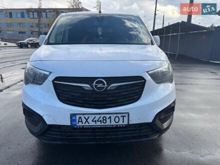 Белый Опель Combo Cargo, объемом двигателя 1.5 л и пробегом 180 тыс. км за 9800 $, фото 1 на Automoto.ua
