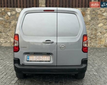 Серый Опель Combo Cargo, объемом двигателя 1.5 л и пробегом 300 тыс. км за 12500 $, фото 10 на Automoto.ua