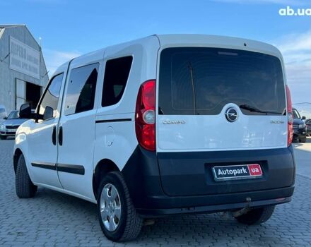 Опель Combo Life 2013 в Львове на Automoto.ua Белый Опель Combo Life, объемом двигателя 1.3 л и пробегом 242 тыс. км за 7990 $, фото 5 на Automoto.ua