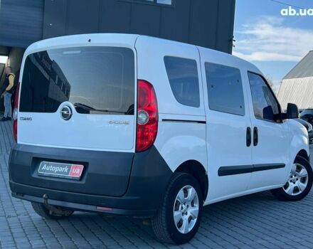 Опель Combo Life 2013 в Львове на Automoto.ua Белый Опель Combo Life, объемом двигателя 1.3 л и пробегом 242 тыс. км за 7990 $, фото 7 на Automoto.ua