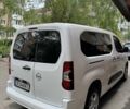 Белый Опель Combo Life, объемом двигателя 1.5 л и пробегом 170 тыс. км за 15300 $, фото 3 на Automoto.ua