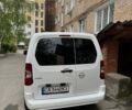 Белый Опель Combo Life, объемом двигателя 1.5 л и пробегом 170 тыс. км за 15300 $, фото 2 на Automoto.ua