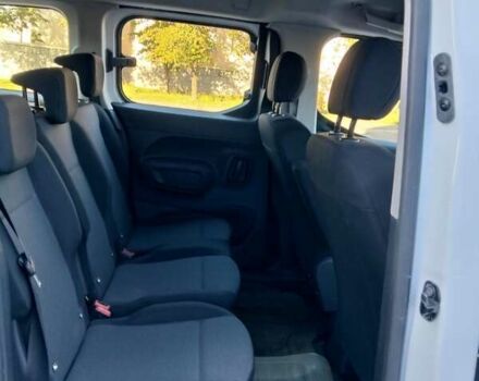 Белый Опель Combo Life, объемом двигателя 1.6 л и пробегом 34 тыс. км за 17500 $, фото 7 на Automoto.ua