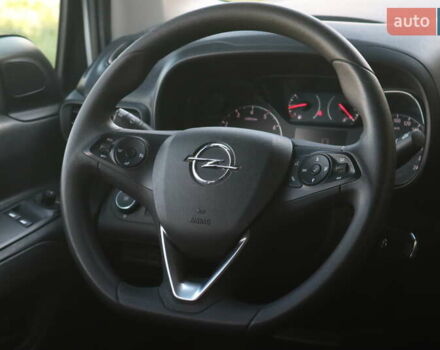 Білий Опель Combo Life, об'ємом двигуна 1.56 л та пробігом 106 тис. км за 18700 $, фото 16 на Automoto.ua