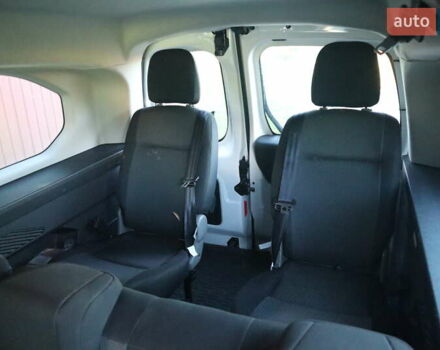 Білий Опель Combo Life, об'ємом двигуна 1.56 л та пробігом 106 тис. км за 18700 $, фото 35 на Automoto.ua