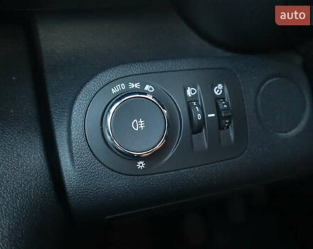 Білий Опель Combo Life, об'ємом двигуна 1.56 л та пробігом 106 тис. км за 18700 $, фото 24 на Automoto.ua