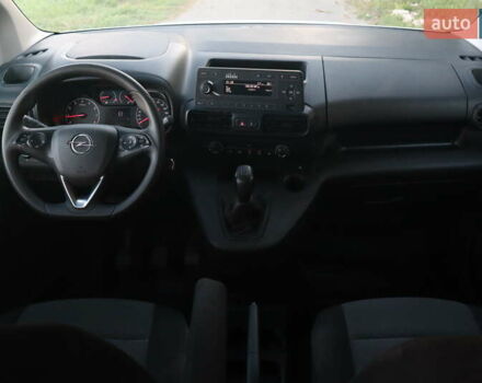 Білий Опель Combo Life, об'ємом двигуна 1.56 л та пробігом 106 тис. км за 18700 $, фото 18 на Automoto.ua