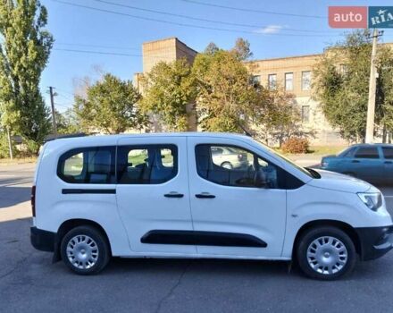 Белый Опель Combo Life, объемом двигателя 1.6 л и пробегом 34 тыс. км за 17500 $, фото 6 на Automoto.ua