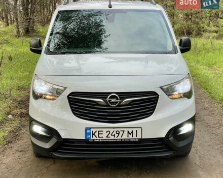 Белый Опель Combo Life, объемом двигателя 1.5 л и пробегом 78 тыс. км за 19500 $, фото 1 на Automoto.ua