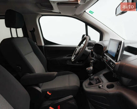 Білий Опель Combo Life, об'ємом двигуна 1.5 л та пробігом 23 тис. км за 20403 $, фото 12 на Automoto.ua