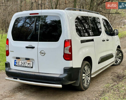 Белый Опель Combo Life, объемом двигателя 1.5 л и пробегом 78 тыс. км за 19500 $, фото 3 на Automoto.ua