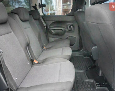 Белый Опель Combo Life, объемом двигателя 1.5 л и пробегом 112 тыс. км за 19020 $, фото 6 на Automoto.ua