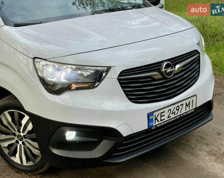 Белый Опель Combo Life, объемом двигателя 1.5 л и пробегом 78 тыс. км за 19500 $, фото 8 на Automoto.ua