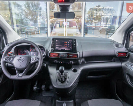 Белый Опель Combo Life, объемом двигателя 1.5 л и пробегом 112 тыс. км за 19020 $, фото 7 на Automoto.ua