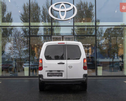 Белый Опель Combo Life, объемом двигателя 1.5 л и пробегом 112 тыс. км за 19020 $, фото 3 на Automoto.ua