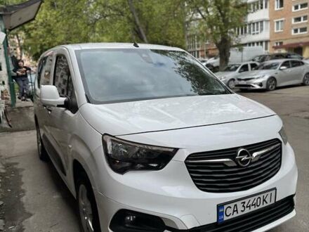 Белый Опель Combo Life, объемом двигателя 1.5 л и пробегом 170 тыс. км за 15300 $, фото 1 на Automoto.ua