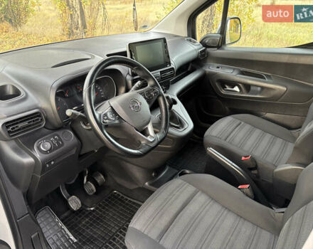 Бежевый Опель Combo Life, объемом двигателя 1.5 л и пробегом 188 тыс. км за 13500 $, фото 10 на Automoto.ua