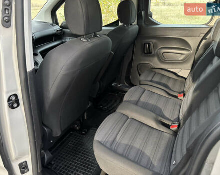 Бежевый Опель Combo Life, объемом двигателя 1.5 л и пробегом 188 тыс. км за 13500 $, фото 19 на Automoto.ua