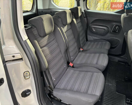 Бежевый Опель Combo Life, объемом двигателя 1.5 л и пробегом 188 тыс. км за 13500 $, фото 15 на Automoto.ua