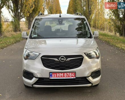 Бежевый Опель Combo Life, объемом двигателя 1.5 л и пробегом 188 тыс. км за 13500 $, фото 2 на Automoto.ua