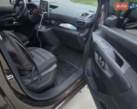 Коричневый Опель Combo Life, объемом двигателя 1.5 л и пробегом 54 тыс. км за 21500 $, фото 19 на Automoto.ua