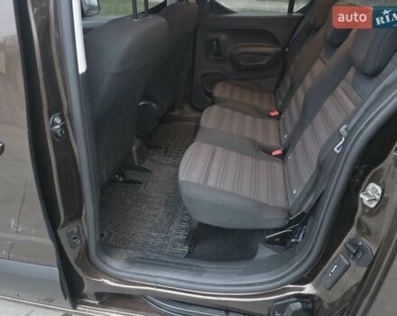 Коричневый Опель Combo Life, объемом двигателя 1.5 л и пробегом 54 тыс. км за 21500 $, фото 13 на Automoto.ua