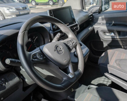 Коричневый Опель Combo Life, объемом двигателя 1.5 л и пробегом 54 тыс. км за 20359 $, фото 8 на Automoto.ua