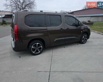 Коричневый Опель Combo Life, объемом двигателя 1.5 л и пробегом 54 тыс. км за 21500 $, фото 7 на Automoto.ua