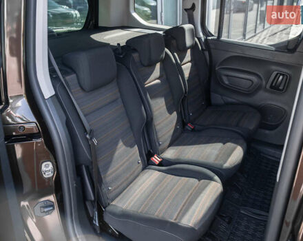 Коричневый Опель Combo Life, объемом двигателя 1.5 л и пробегом 54 тыс. км за 20359 $, фото 9 на Automoto.ua