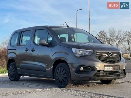 Опель Combo Life 2019 у Ужгороді на Automoto.ua Коричневий Опель Combo Life, об'ємом двигуна 1.5 л та пробігом 147 тис. км за 15600 $, фото 1 на Automoto.ua