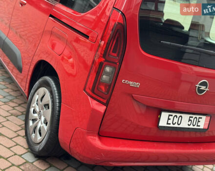 Красный Опель Combo Life, объемом двигателя 1.5 л и пробегом 220 тыс. км за 13650 $, фото 40 на Automoto.ua