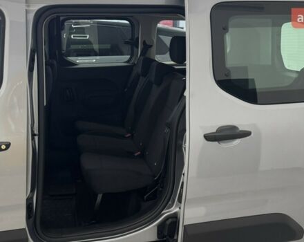 Опель Combo Life, объемом двигателя 1.5 л и пробегом 0 тыс. км за 25408 $, фото 20 на Automoto.ua