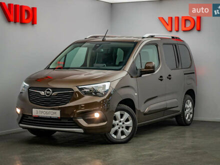 Опель Combo Life, объемом двигателя 1.5 л и пробегом 54 тыс. км за 20759 $, фото 1 на Automoto.ua