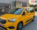 Желтый Опель Combo Life, объемом двигателя 1.5 л и пробегом 180 тыс. км за 14800 $, фото 1 на Automoto.ua