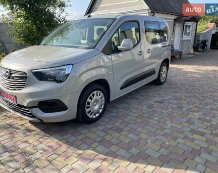 Сірий Опель Combo Life, об'ємом двигуна 0 л та пробігом 183 тис. км за 12300 $, фото 6 на Automoto.ua
