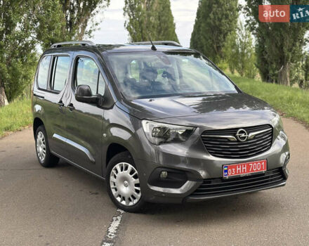 Сірий Опель Combo Life, об'ємом двигуна 1.5 л та пробігом 171 тис. км за 14700 $, фото 3 на Automoto.ua