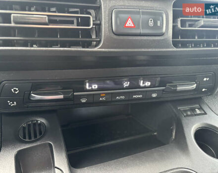 Сірий Опель Combo Life, об'ємом двигуна 1.5 л та пробігом 171 тис. км за 14700 $, фото 37 на Automoto.ua