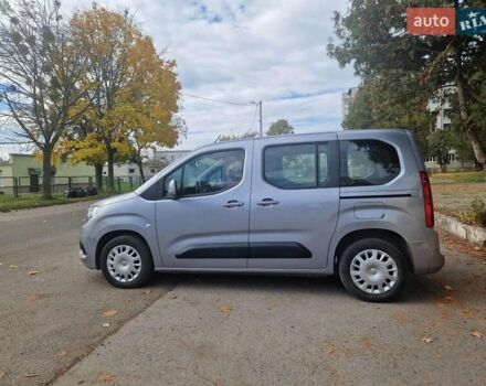 Сірий Опель Combo Life, об'ємом двигуна 1.56 л та пробігом 90 тис. км за 16900 $, фото 6 на Automoto.ua
