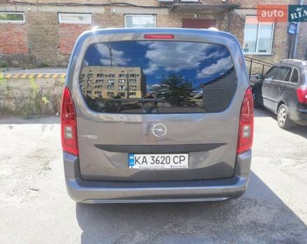 Сірий Опель Combo Life, об'ємом двигуна 1.56 л та пробігом 67 тис. км за 21000 $, фото 1 на Automoto.ua