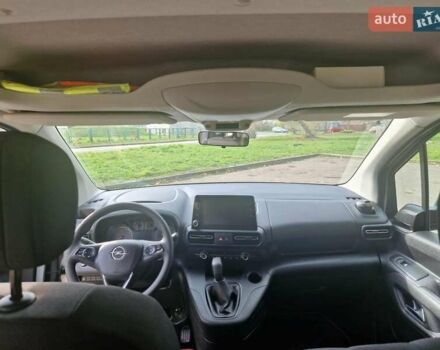 Сірий Опель Combo Life, об'ємом двигуна 1.56 л та пробігом 90 тис. км за 16900 $, фото 20 на Automoto.ua